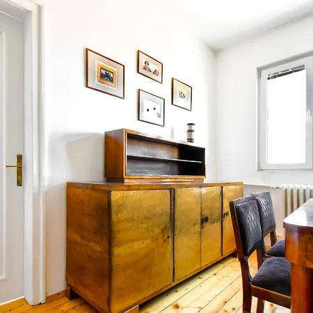Apartman Elegant Heritage Ap - King Bed & Rooftop View Szófia