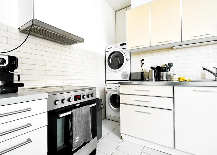 Prime Spot - 2br -15bth - Next To Nevsky Church * София