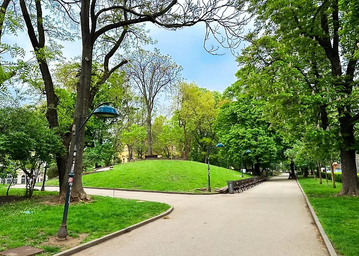 Апартамент Prime Spot - 2br -15bth - Next To Nevsky Church *